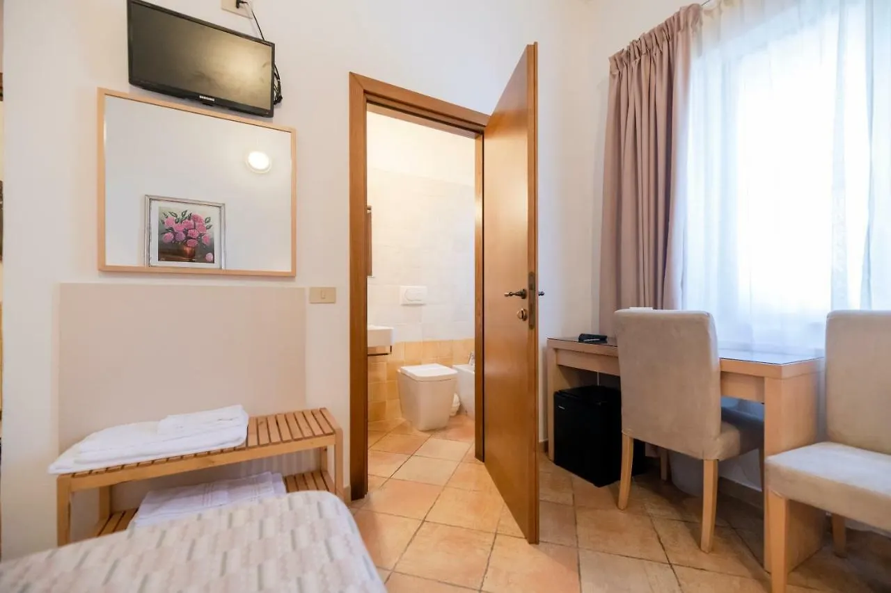 Villa Rosy Torre del Lago Puccini 3*,